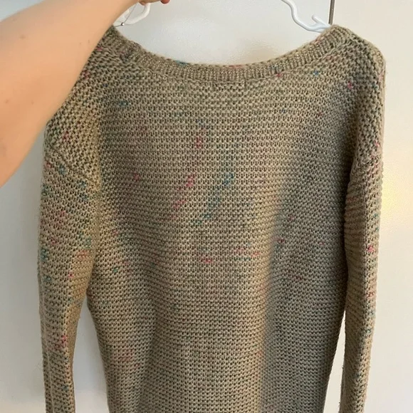 Tan and Pink Crew Neck Sweater with Star Design - Picture 4 of 6